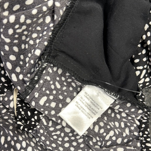 Altar'd State Black and White Ruched Puff Sleeve Blouse - Picture 6 of 6